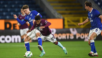 Burnley vs Cardiff City (01:45 – 24/09) | Xem lại trận đấu